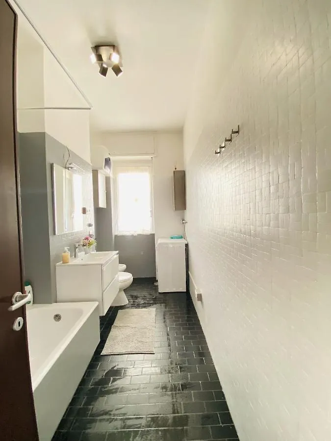 Milano Relax Family House Apartment Brugherio 0*,